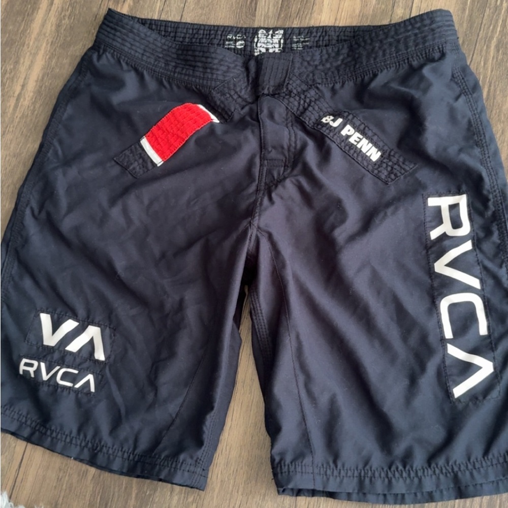 RVCA BJ Penn GI shorts